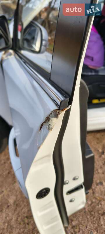 Седан FAW B30 2019 в Львові