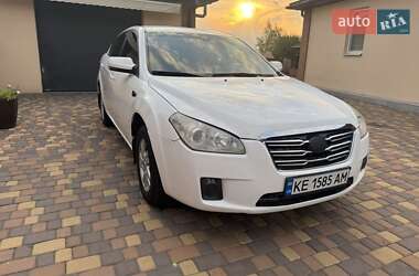 Седан FAW Besturn B50 2013 в 