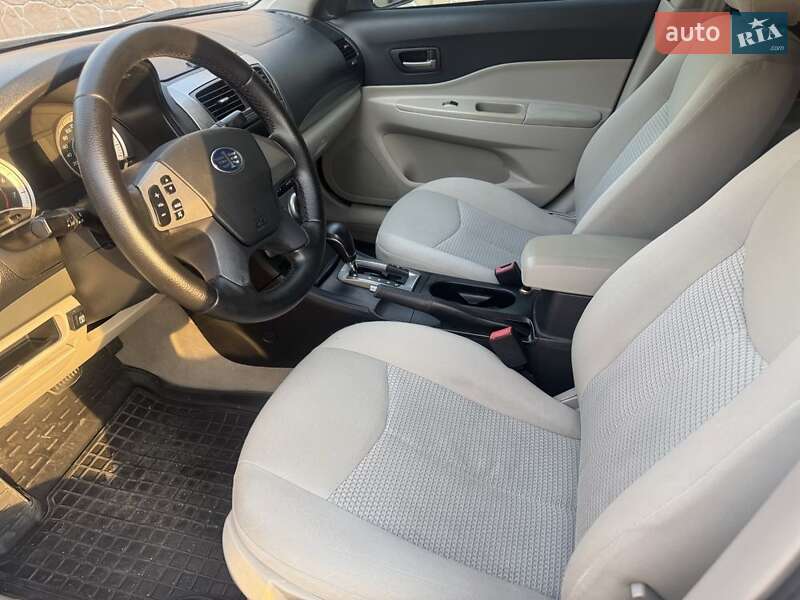 Седан FAW Besturn B50 2013 в Днепре