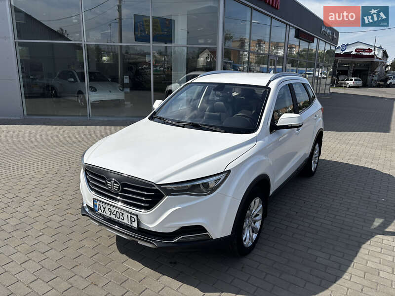 Внедорожник / Кроссовер FAW Besturn X40 2020 в 