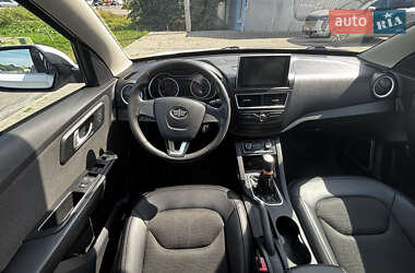 Внедорожник / Кроссовер FAW Besturn X40 2020 в 