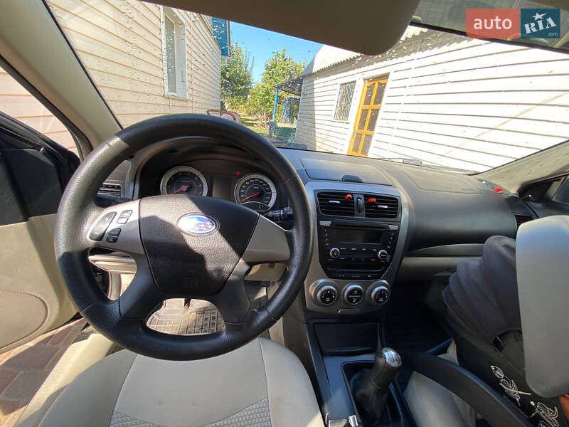 Седан FAW Besturn 2012 в Киеве фото 5 Седан FAW Besturn 2012 в Киеве