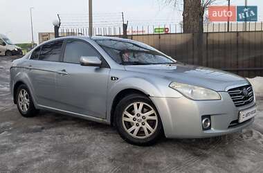 Седан FAW Besturn 2012 в Києві