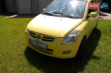 Хэтчбек FAW V2 2013 в 