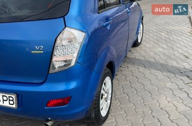 Хэтчбек FAW V2 2013 в Любашевке