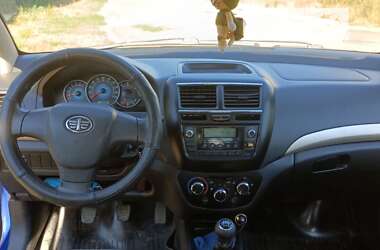 Седан FAW V5 2013 в 