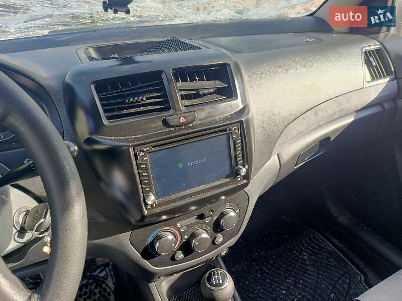Седан FAW V5 2013 в Константиновке (Краматорского района)