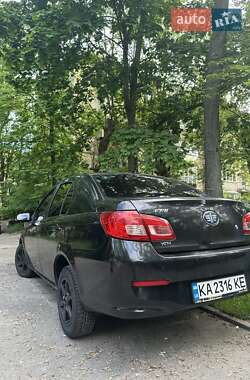 Седан FAW V5 2013 в 