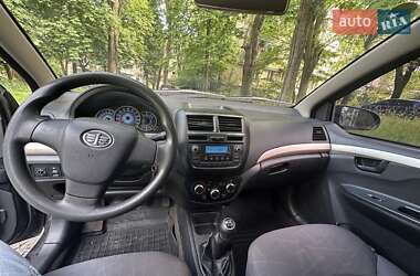 Седан FAW V5 2013 в 