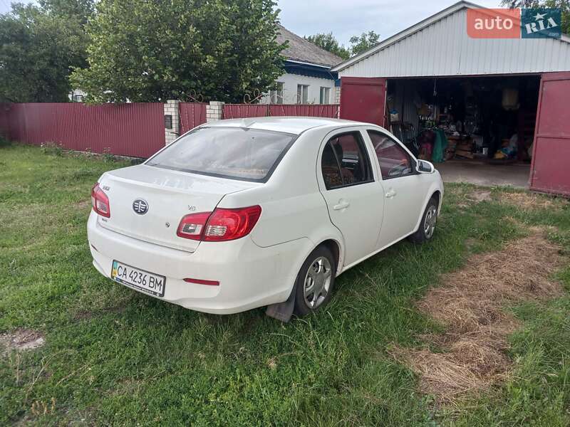 Седан FAW V5 2013 в Черкассах