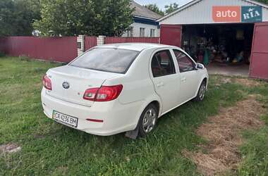Седан FAW V5 2013 в 