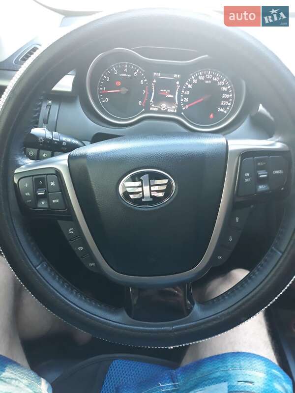 Позашляховик / Кросовер FAW X80 2020 в Бердичеві фото 6 Позашляховик / Кросовер FAW X80 2020 в Бердичеві