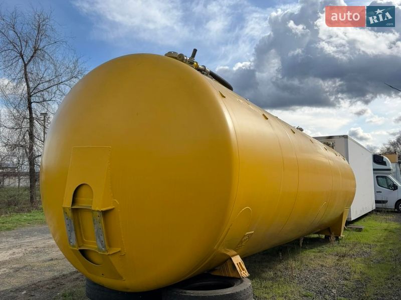 Цистерна Feldbinder 334ST 2012 в Черкассах