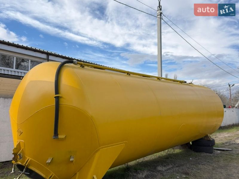 Цистерна Feldbinder 334ST 2012 в Черкассах