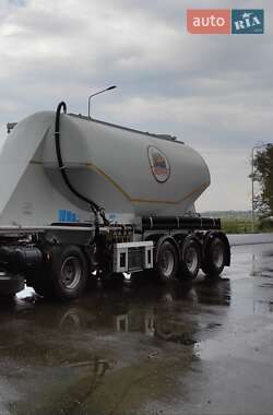 Цистерна полуприцеп Feldbinder EUT 2005 в Ивано-Франковске