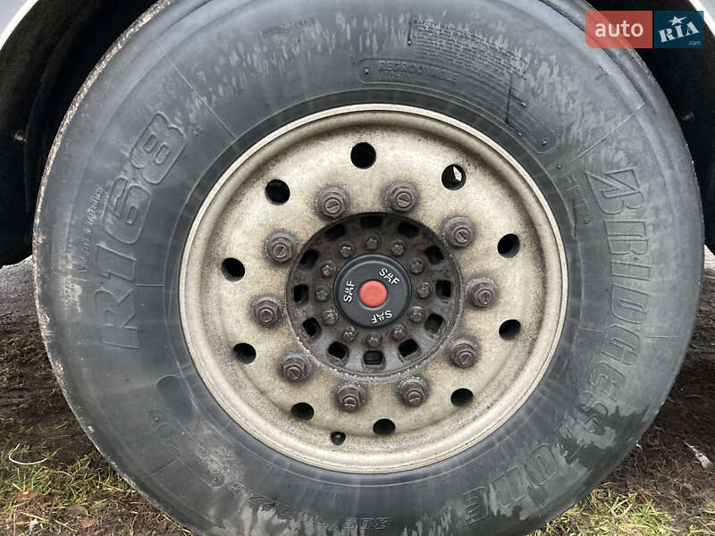 Цистерна полуприцеп Feldbinder KIP 2000 в Киеве