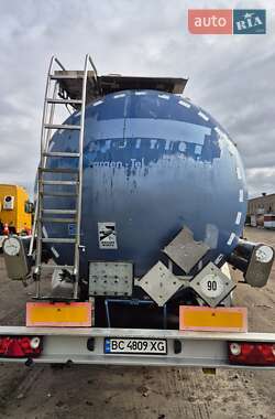 Цистерна напівпричіп Feldbinder TSA 1999 в Мурованому