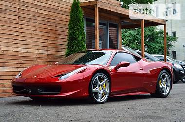 Купе Ferrari 458 Italia 2012 в Киеве