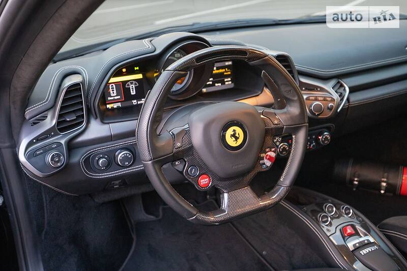 Купе Ferrari 458 Italia 2010 в Киеве