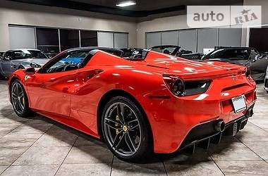 Купе Ferrari 488 Spider 2019 в Києві