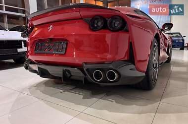 Купе Ferrari 812 Superfast 2020 в 