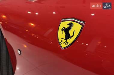 Купе Ferrari 812 Superfast 2020 в 