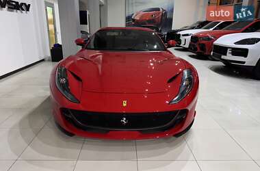Купе Ferrari 812 Superfast 2020 в 