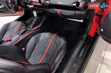 Купе Ferrari 812 Superfast 2020 в 