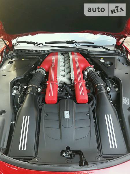 Купе Ferrari F12 2013 в Києві