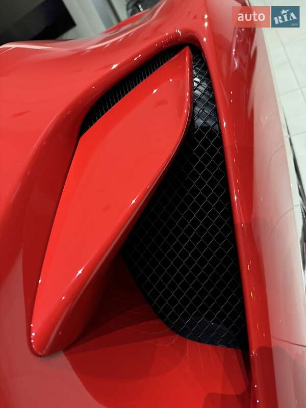 Позашляховик / Кросовер Ferrari F8 2021 в Одесі