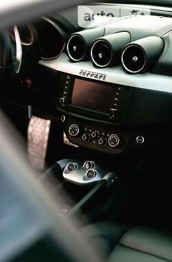 Хетчбек Ferrari FF 2013 в 