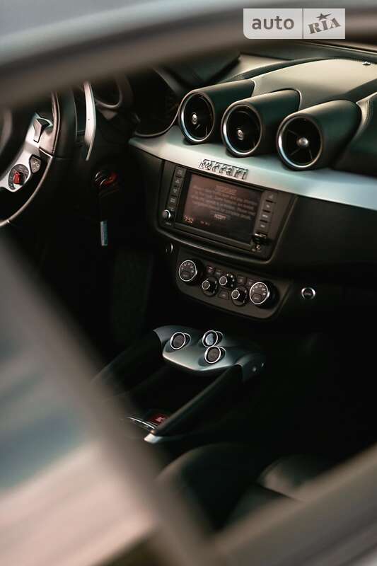 Хэтчбек Ferrari FF 2013 в Львове