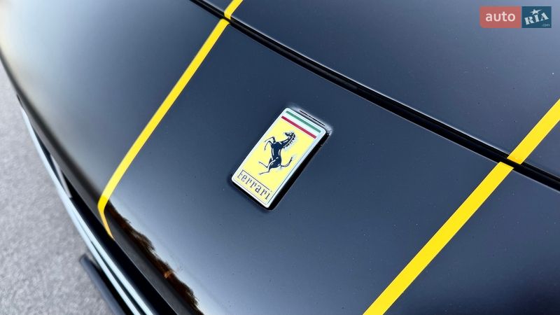 Купе Ferrari FF 2013 в Киеве