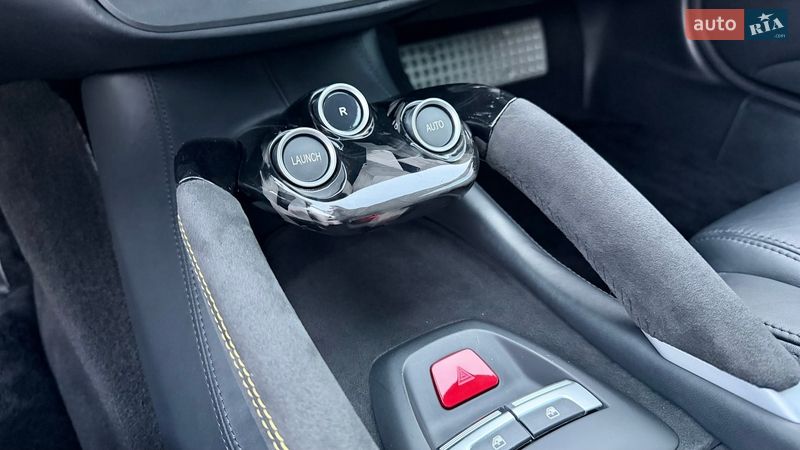 Купе Ferrari FF 2013 в Киеве