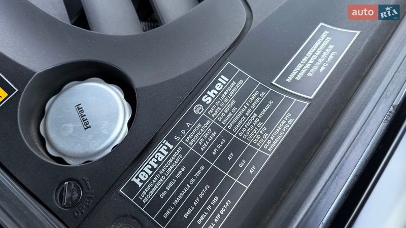 Купе Ferrari FF 2013 в Киеве
