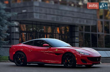 Кабриолет Ferrari Portofino 2018 в 