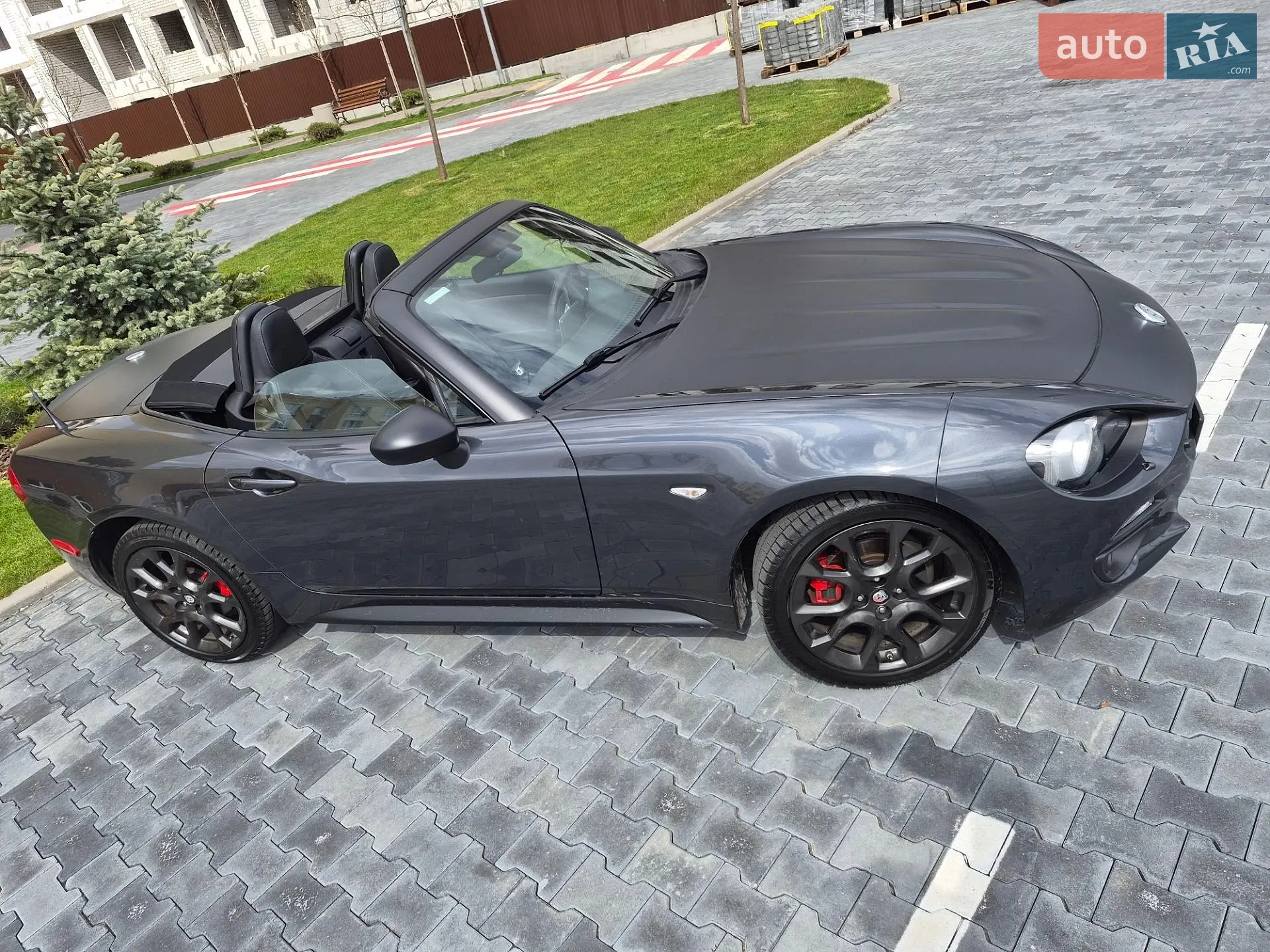 2016 Fiat 124 Spider - мініатюра 14