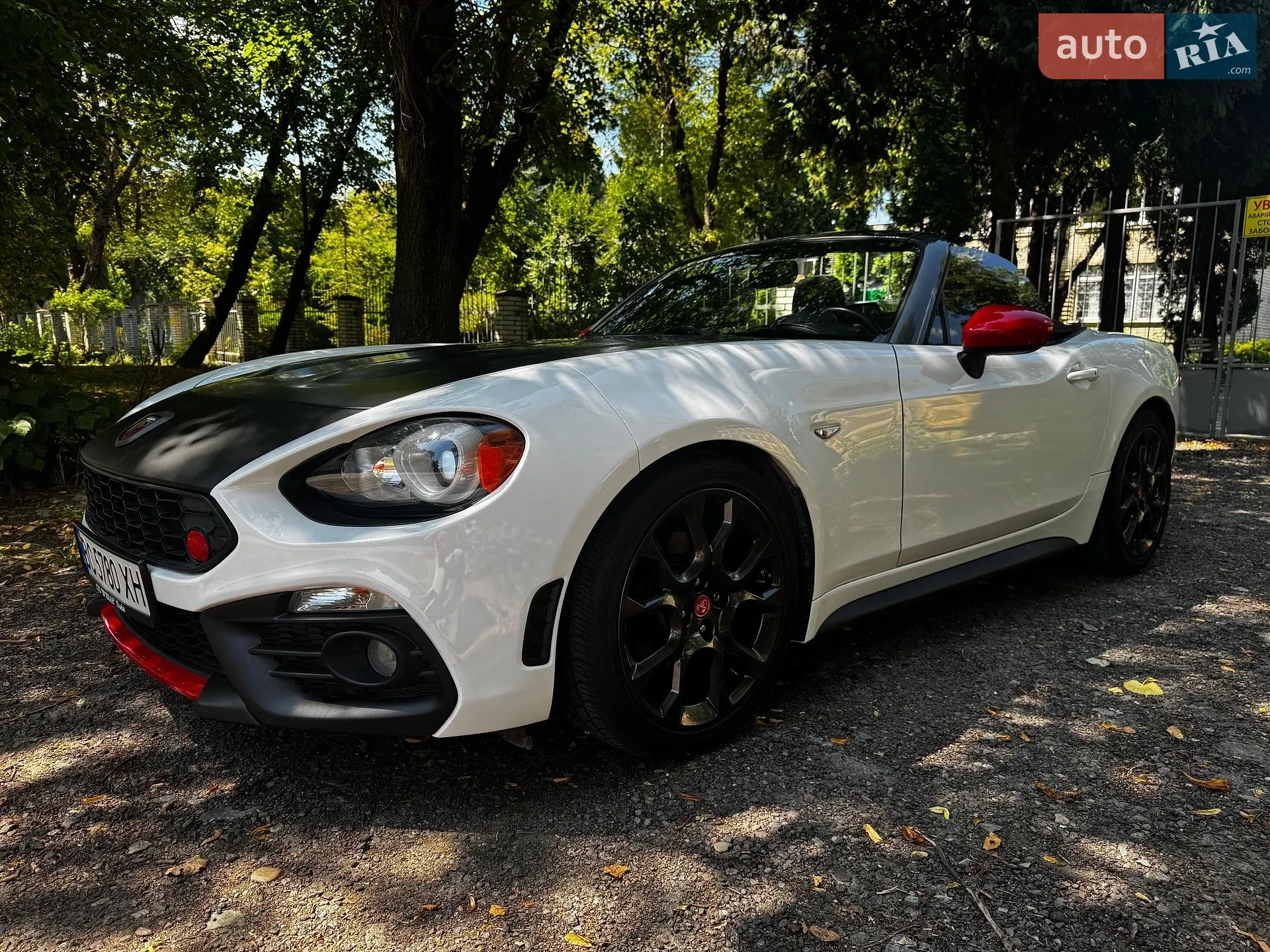 2017 Fiat 124 Spider - мініатюра 18