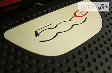 Хэтчбек Fiat 500 2013 в 