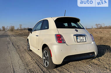 Хэтчбек Fiat 500 2015 в Киеве