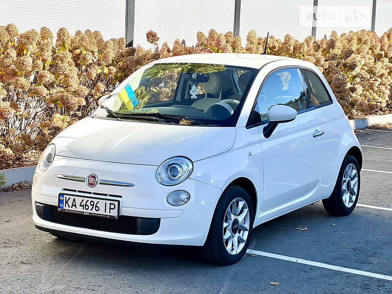 Хэтчбек Fiat 500 2017 в 