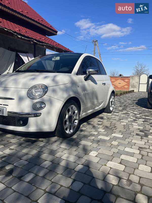 Хэтчбек Fiat 500 2010 в Берегово