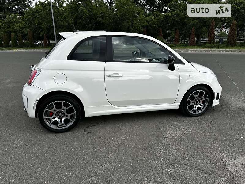 Хэтчбек Fiat 500 2012 в Киеве