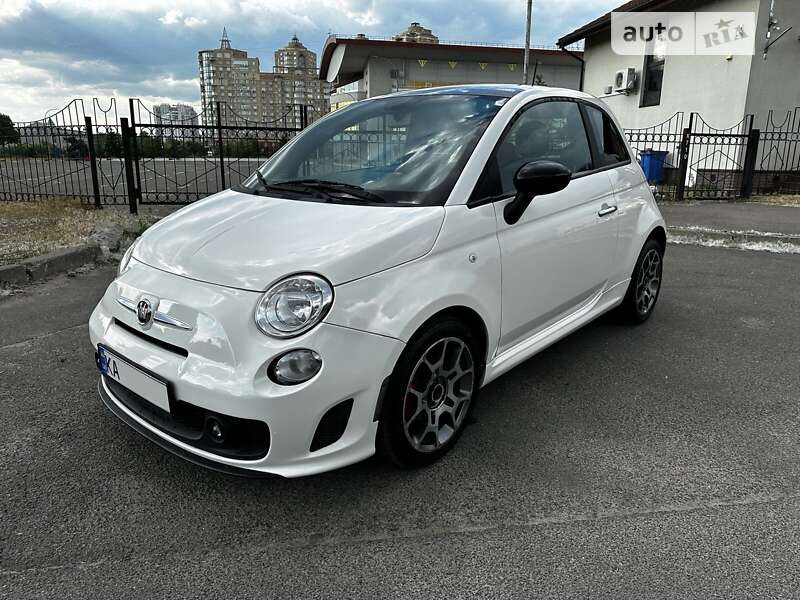 Хэтчбек Fiat 500 2012 в Киеве