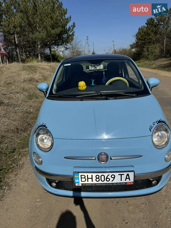 Хэтчбек Fiat 500 2011 в 