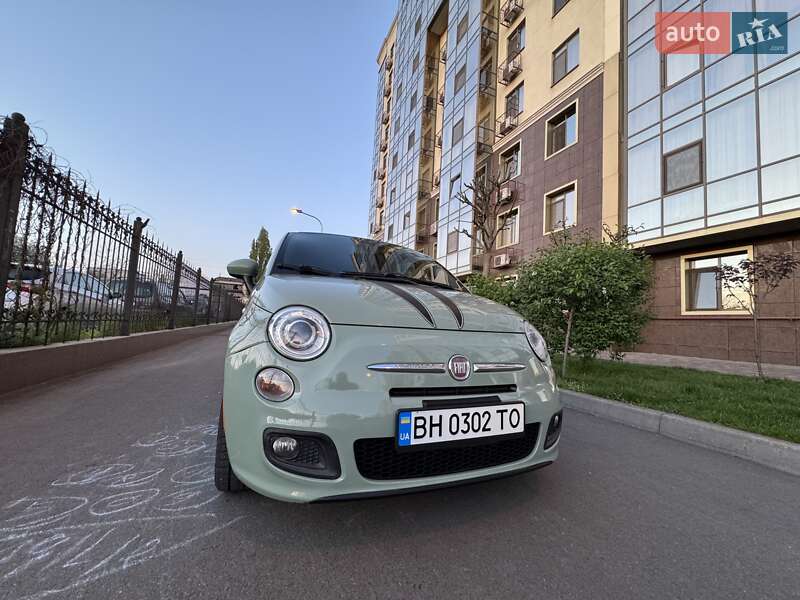 Хэтчбек Fiat 500 2012 в 