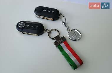Хэтчбек Fiat 500 2011 в 
