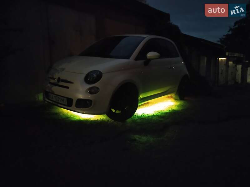 Хетчбек Fiat 500 2015 в Києві