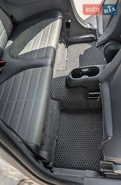 Хэтчбек Fiat 500 2011 в 