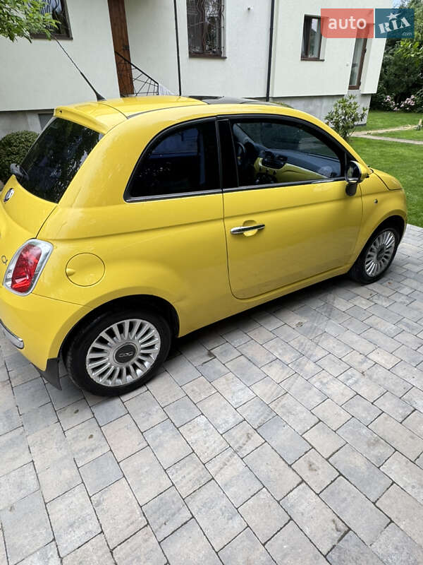 Хэтчбек Fiat 500 2009 в Львове